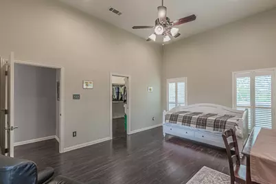 5900 Houghton Avenue, Fort Worth, TX 76107 - Photo 15
