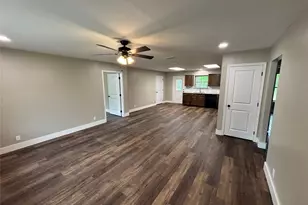 307 Elba St, Bowie, TX 76230 - Photo 9