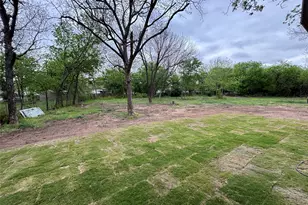 307 Elba St, Bowie, TX 76230 - Photo 7