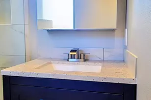 1710 Glenwick Ln, Irving, TX 75060 - Photo 11