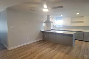 1710 Glenwick Ln, Irving, TX 75060 - Photo 3