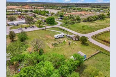 512 Bennett Drive, Aurora, TX 76078 - Photo 5