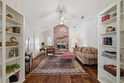 6302 Glenhollow Court, Dallas, TX 75248 - Photo 17