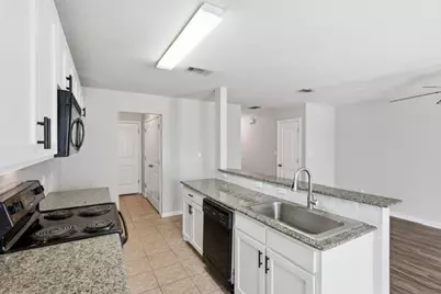 2320 Bloomfield Drive, Arlington, TX 76012 - Photo 11