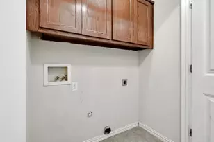 2320 Bloomfield Dr, Arlington, TX 76012 - Photo 13