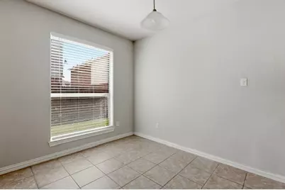 2320 Bloomfield Drive, Arlington, TX 76012 - Photo 9