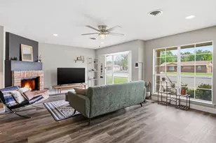 2613 W Rochelle Rd, Irving, TX 75062 - Photo 3