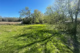 514 W Roosevelt Ave, Whitney, TX 76692 - Photo 1