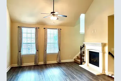 2713 Troutt Drive, Carrollton, TX 75010 - Photo 3