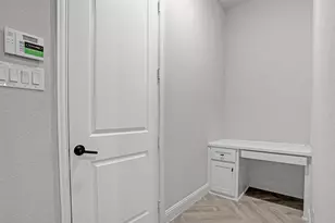 1914 Melinda Ln, Farmers Branch, TX 75234 - Photo 9