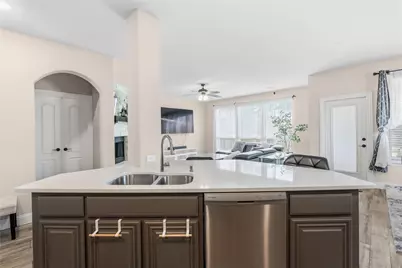 911 Royal Court, Mansfield, TX 76063 - Photo 11