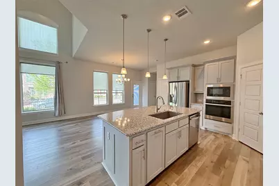 6914 Birch Creek Drive, Irving, TX 75063 - Photo 15