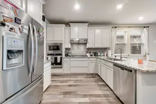 1923 Livingston Rd, Irving, TX 75062 - Photo 5