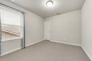 1923 Livingston Rd, Irving, TX 75062 - Photo 19