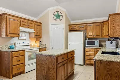 4206 Beryl Lane, Granbury, TX 76049 - Photo 17