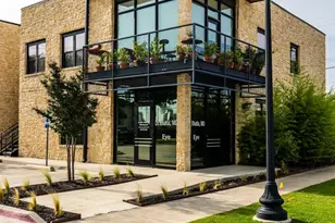 1125 S Jennings Ave, Fort Worth, TX 76104 - Photo 1