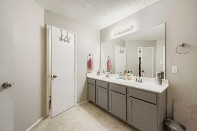 7107 Chambers Creek Lane, Arlington, TX 76002 - Photo 17