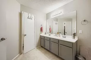 7107 Chambers Creek Ln, Arlington, TX 76002 - Photo 17