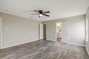 316 Spurlock Dr, Krum, TX 76249 - Photo 9