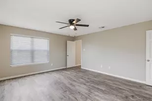 316 Spurlock Dr, Krum, TX 76249 - Photo 15
