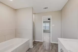 316 Spurlock Dr, Krum, TX 76249 - Photo 13