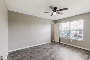 316 Spurlock Dr, Krum, TX 76249 - Photo 19