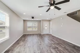 316 Spurlock Dr, Krum, TX 76249 - Photo 7