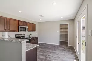 316 Spurlock Dr, Krum, TX 76249 - Photo 11