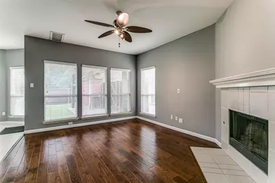 211 Patriot Lane, Euless, TX 76040 - Photo 9