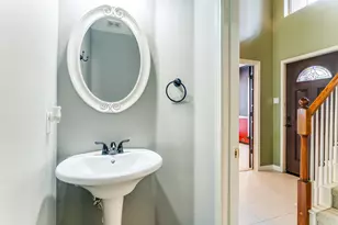 211 Patriot Ln, Euless, TX 76040 - Photo 5