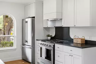 8630 Mediterranean Dr, Dallas, TX 75238 - Photo 7