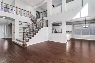 869 Winchester Drive, Lewisville, TX 75056 - Photo 3