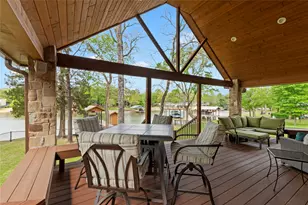 122 Lake Terrace Dr, Mabank, TX 75156 - Photo 1