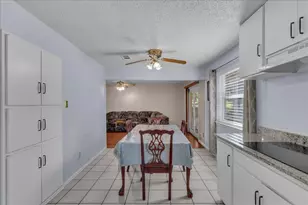905 SE 3rd St, Grand Prairie, TX 75051 - Photo 21