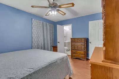 905 SE 3rd Street, Grand Prairie, TX 75051 - Photo 15