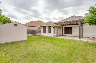 1201 Eastwick Dr, Arlington, TX 76002 - Photo 31