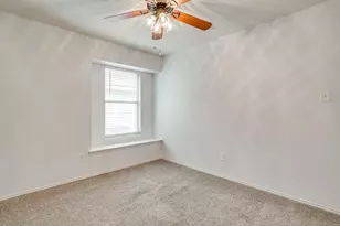 1201 Eastwick Dr, Arlington, TX 76002 - Photo 23