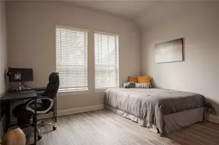 1924 Burton Holw Wy, McKinney, TX 75071 - Photo 3