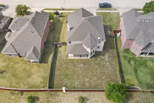 2628 Tradewinds Dr, Little Elm, TX 75068 - Photo 7