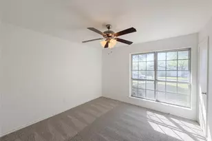 1000 Dorsey St, Burleson, TX 76028 - Photo 7