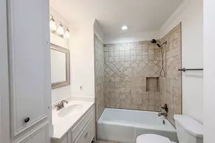 1000 Dorsey St, Burleson, TX 76028 - Photo 11