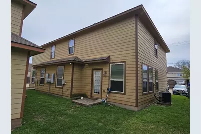 2513 S 2nd Street #8A, Waco, TX 76706 - Photo 3