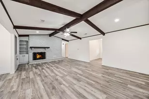 823 S Wildwood Dr, Irving, TX 75060 - Photo 5