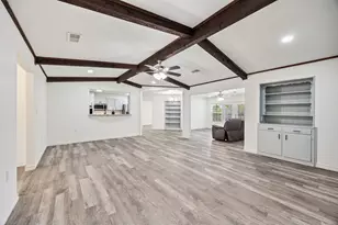 823 S Wildwood Dr, Irving, TX 75060 - Photo 3