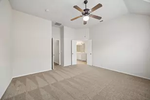 8201 Rayburn Ln, McKinney, TX 75072 - Photo 17