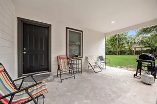 1005 Iowa St, Irving, TX 75060 - Photo 21