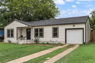1005 Iowa St, Irving, TX 75060 - Photo 3