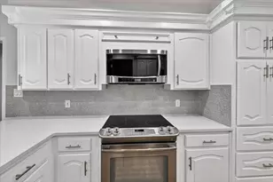 3713 Woodmont Ct, Bedford, TX 76021 - Photo 5