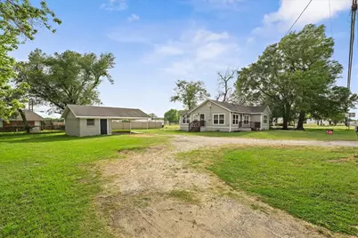 657 E Commerce Street, Fairfield, TX 75840 - Photo 39