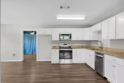 657 E Commerce Street, Fairfield, TX 75840 - Photo 11